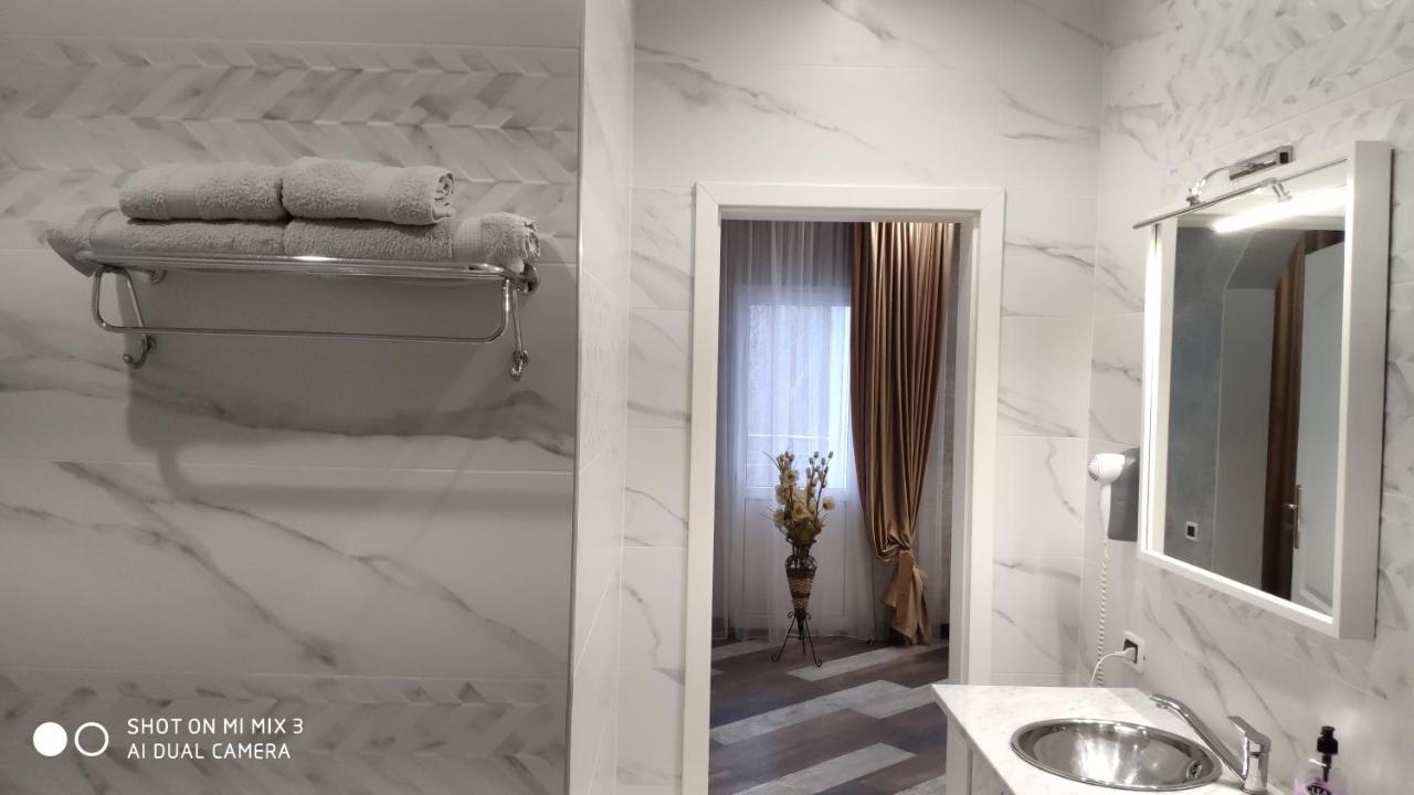 Aparthotel White House Balti Exterior foto