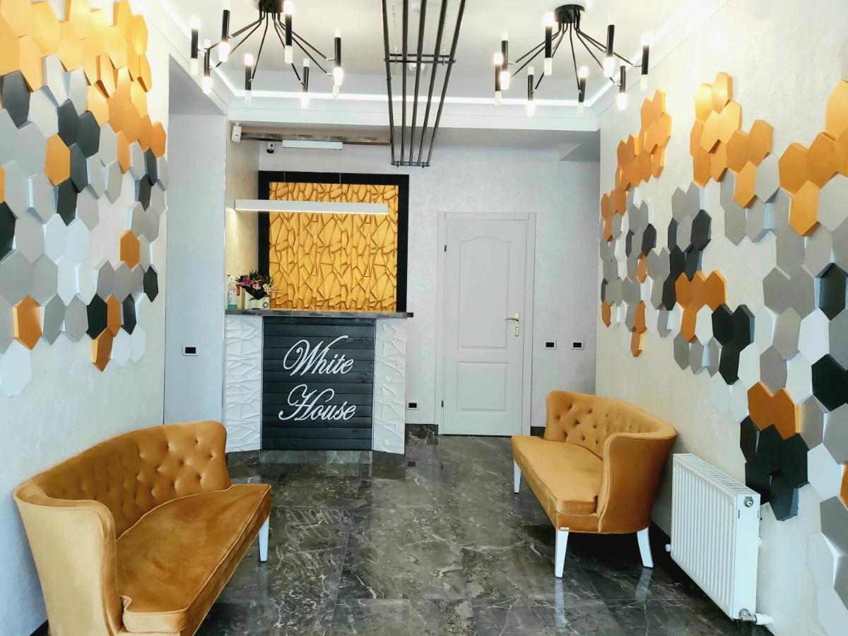 Aparthotel White House Balti Exterior foto