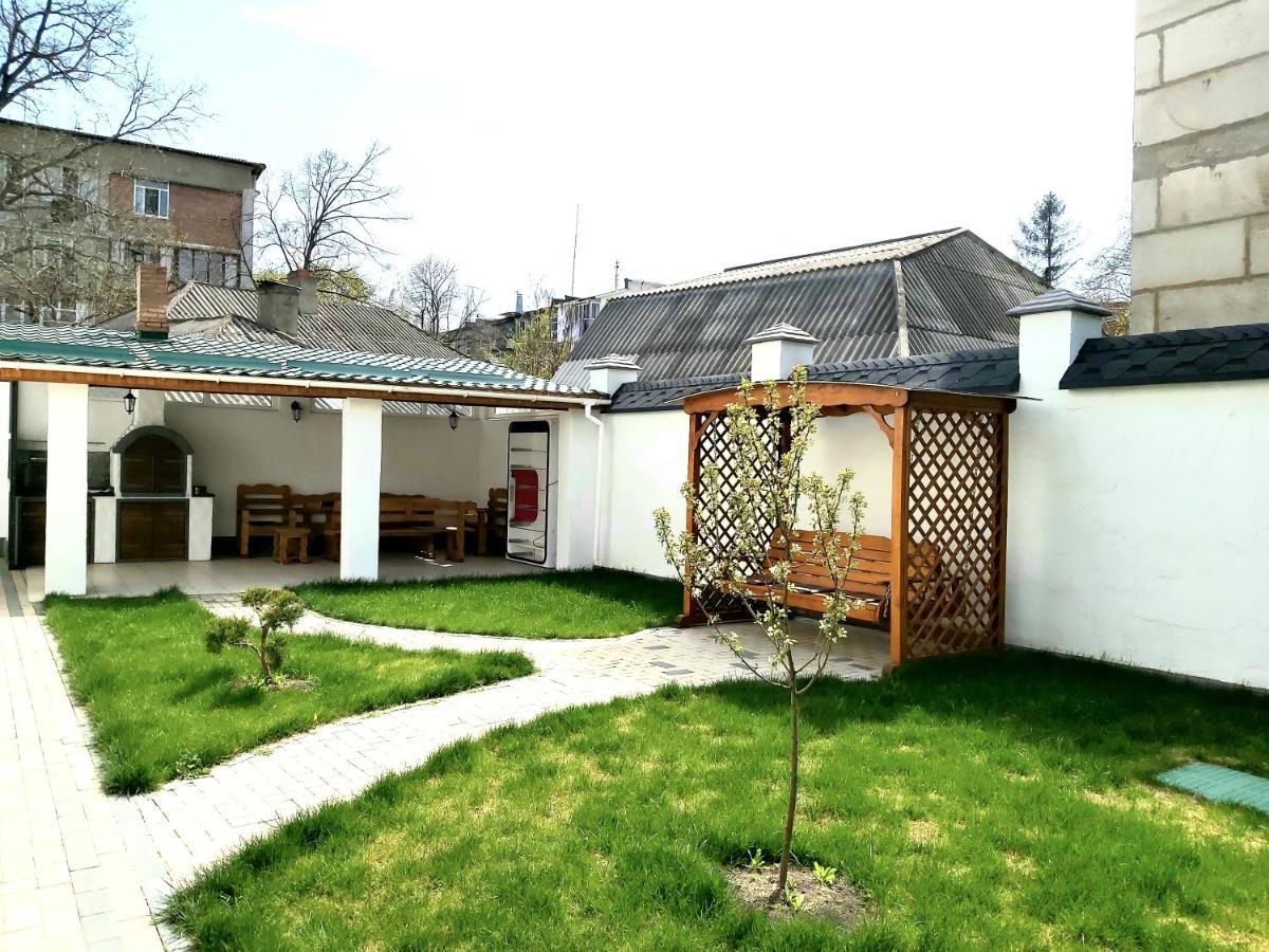 Aparthotel White House Balti Exterior foto