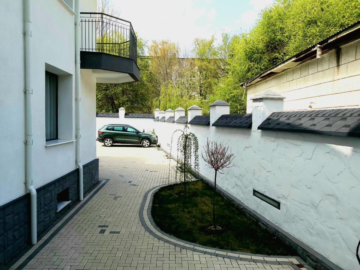 Aparthotel White House Balti Exterior foto