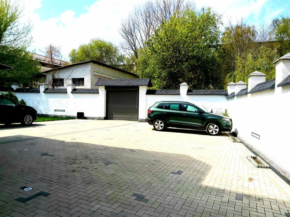 Aparthotel White House Balti Exterior foto
