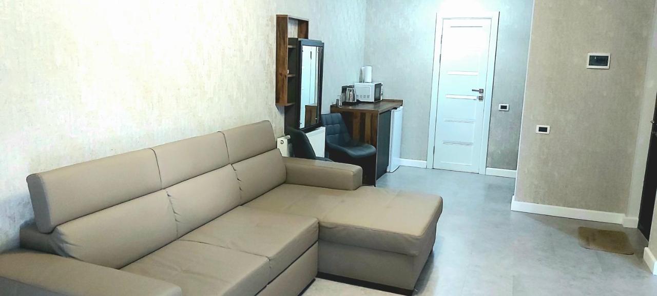 Aparthotel White House Balti Exterior foto