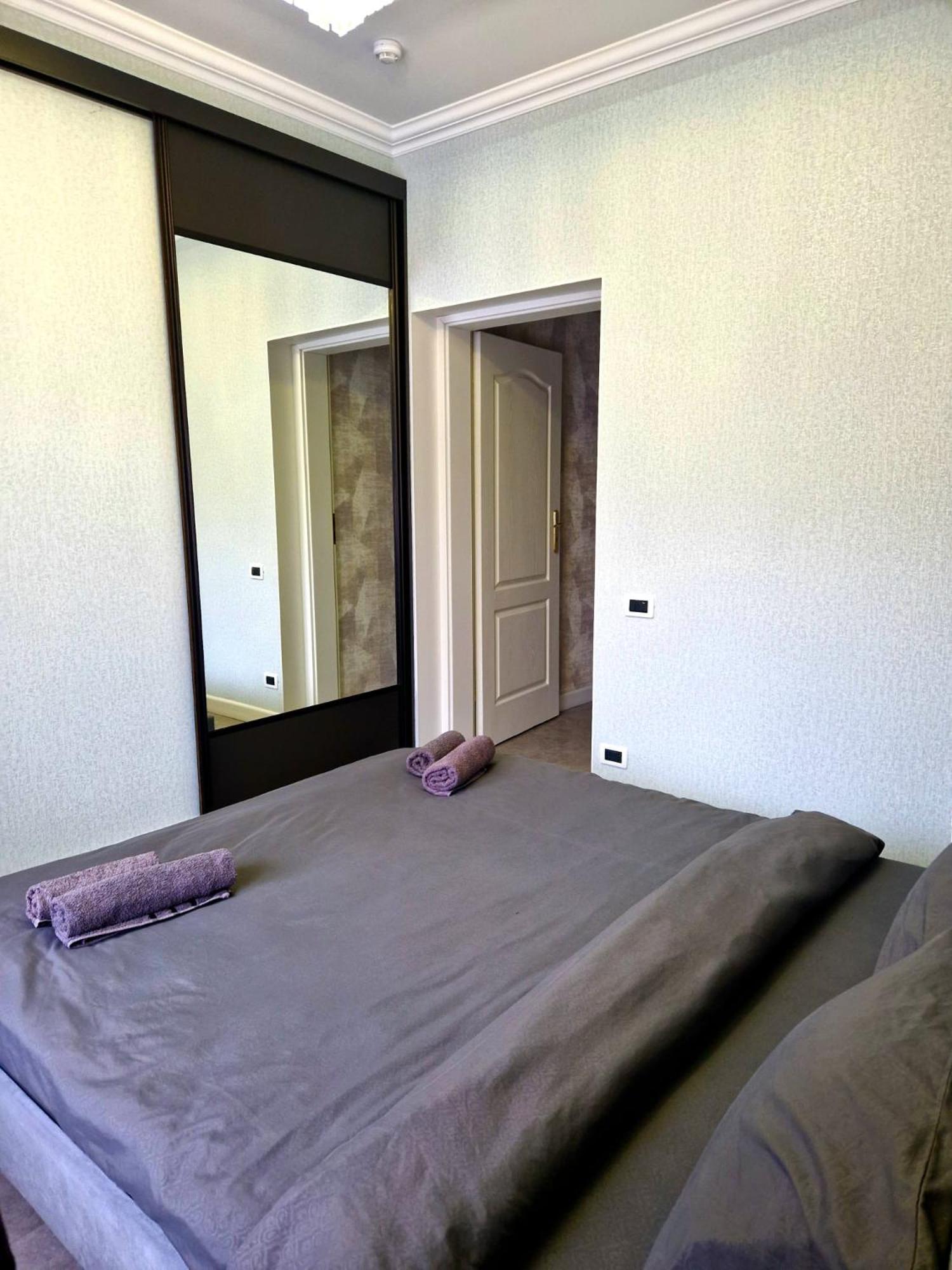 Aparthotel White House Balti Habitación foto